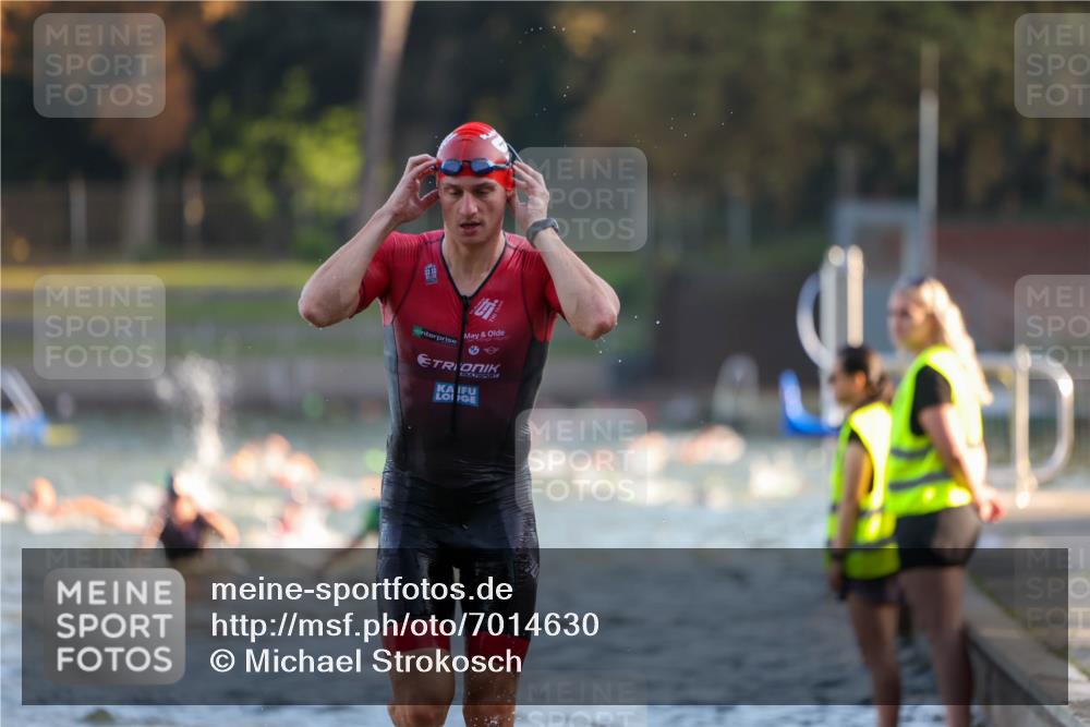 08.09.2024 - Stadtparktriathlon Michael Strokosch http://msf.ph/oto/7014630 08.09.2024 08:46:13 Schwimmen 38, 51 meine-sportfotos.de
