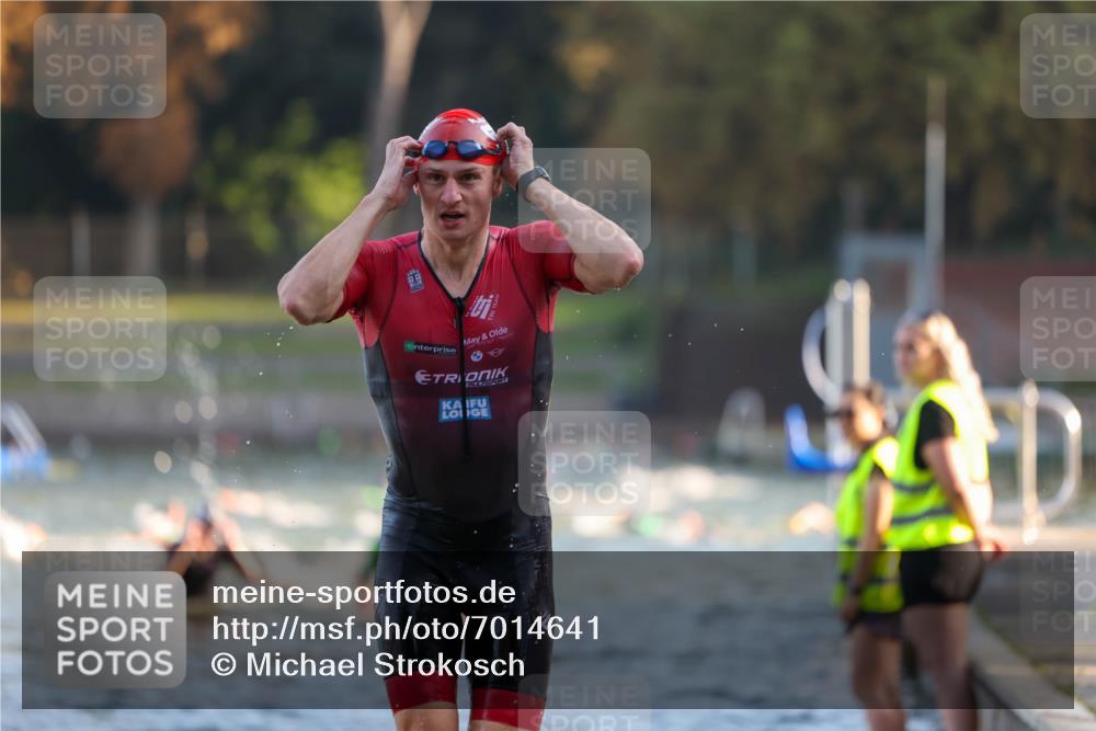 08.09.2024 - Stadtparktriathlon Michael Strokosch http://msf.ph/oto/7014641 08.09.2024 08:46:14 Schwimmen 1, 38, 51, 62 meine-sportfotos.de