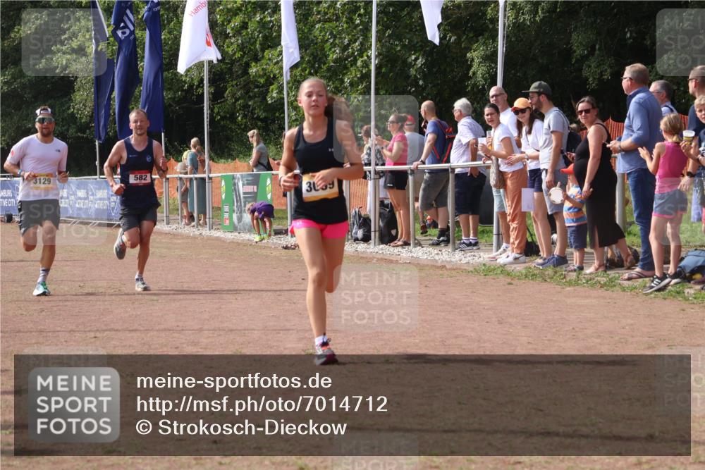 08.09.2024 - Airport Race Strokosch-Dieckow http://msf.ph/oto/7014712 08.09.2024 12:06:06 Ziel 582, 2557, 3058, 3099, 3100, 3129 meine-sportfotos.de