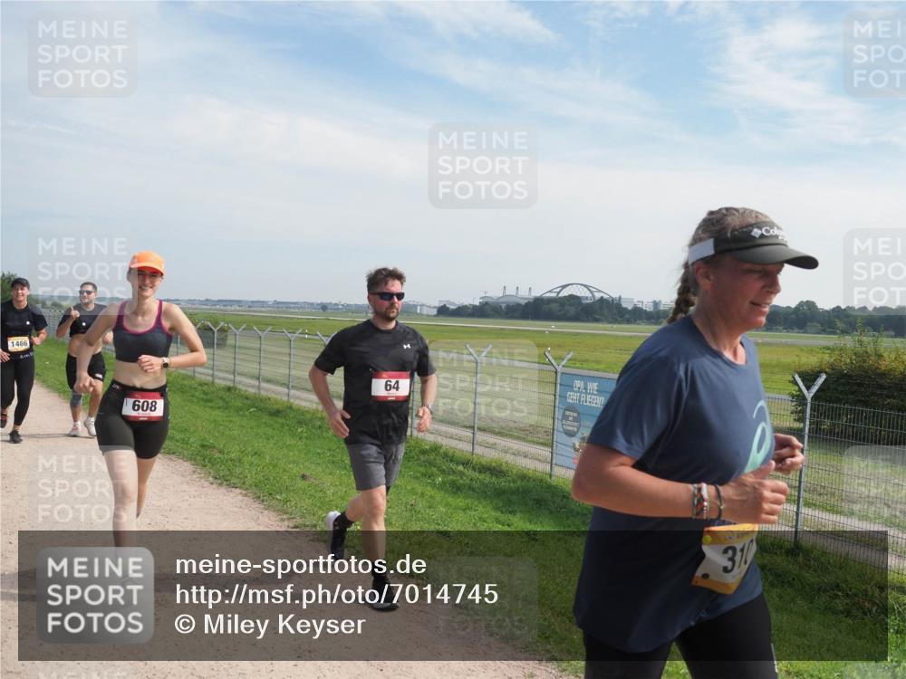 08.09.2024 - Airport Race Miley Keyser http://msf.ph/oto/7014745 08.09.2024 12:36:19 Laufen OLYMPUS, DIGITAL, CAMERA meine-sportfotos.de