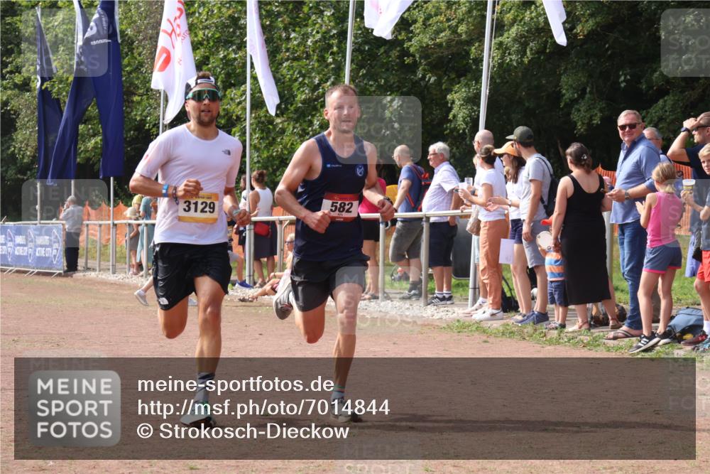 08.09.2024 - Airport Race Strokosch-Dieckow http://msf.ph/oto/7014844 08.09.2024 12:06:08 Ziel 582, 3099, 3129 meine-sportfotos.de