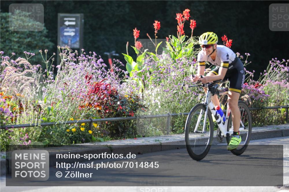 08.09.2024 - Stadtparktriathlon Zöllner http://msf.ph/oto/7014845 08.09.2024 09:22:33 Radfahren 160, 178 meine-sportfotos.de