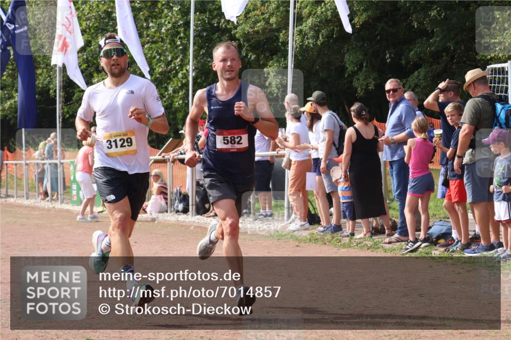 08.09.2024 - Airport Race Strokosch-Dieckow http://msf.ph/oto/7014857 08.09.2024 12:06:08 Ziel 582, 3099, 3129 meine-sportfotos.de