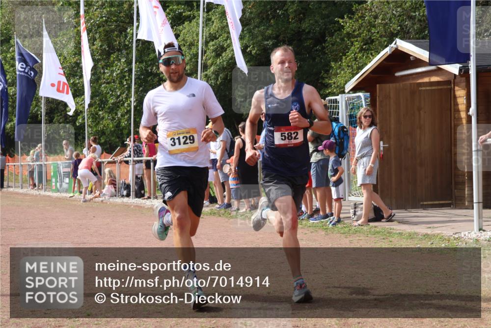 08.09.2024 - Airport Race Strokosch-Dieckow http://msf.ph/oto/7014914 08.09.2024 12:06:09 Ziel 435, 582, 2539, 3099, 3129 meine-sportfotos.de