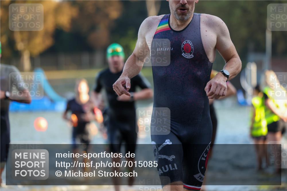 08.09.2024 - Stadtparktriathlon Michael Strokosch http://msf.ph/oto/7015085 08.09.2024 08:46:47 Schwimmen 19, 25, 26, 29, 33, 48, 50, 68, 77, 83, 86 meine-sportfotos.de