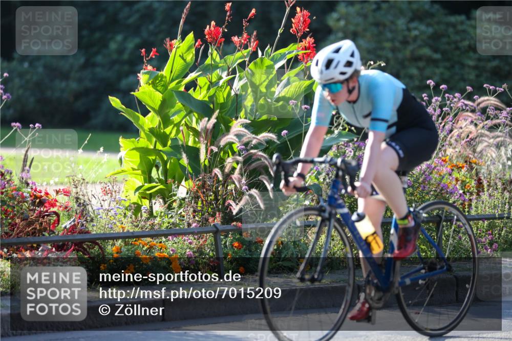 08.09.2024 - Stadtparktriathlon Zöllner http://msf.ph/oto/7015209 08.09.2024 09:26:23 Radfahren 126, 155, 157, 159, 171, 175 meine-sportfotos.de
