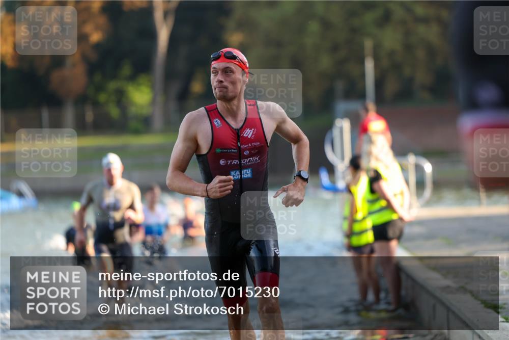 08.09.2024 - Stadtparktriathlon Michael Strokosch http://msf.ph/oto/7015230 08.09.2024 08:46:56 Schwimmen 3, 20, 33, 48, 80, 83, 89 meine-sportfotos.de