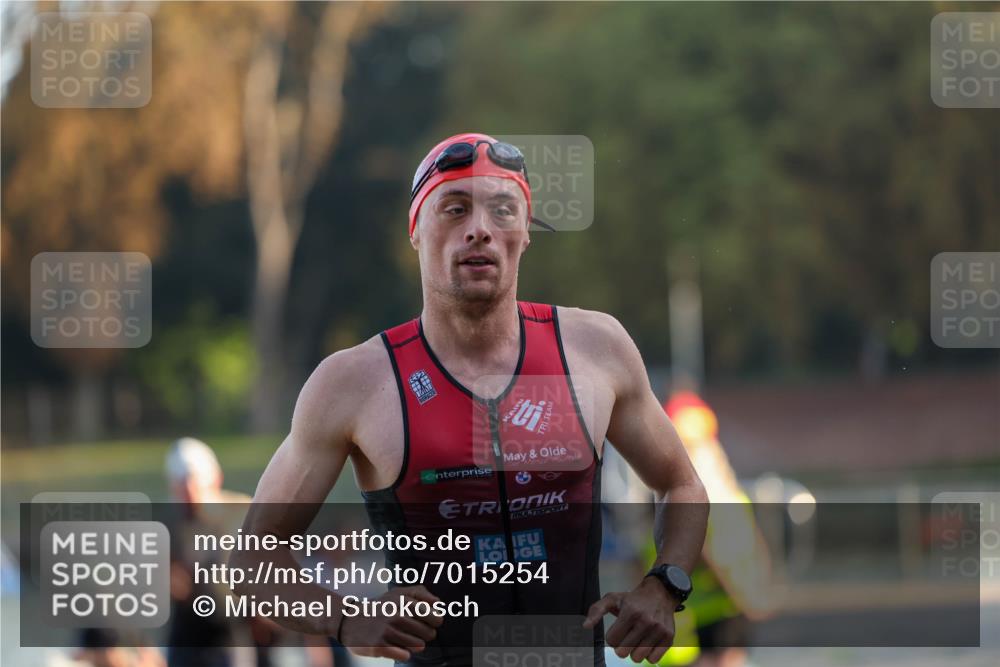 08.09.2024 - Stadtparktriathlon Michael Strokosch http://msf.ph/oto/7015254 08.09.2024 08:46:57 Schwimmen 3, 20, 33, 48, 80, 89 meine-sportfotos.de