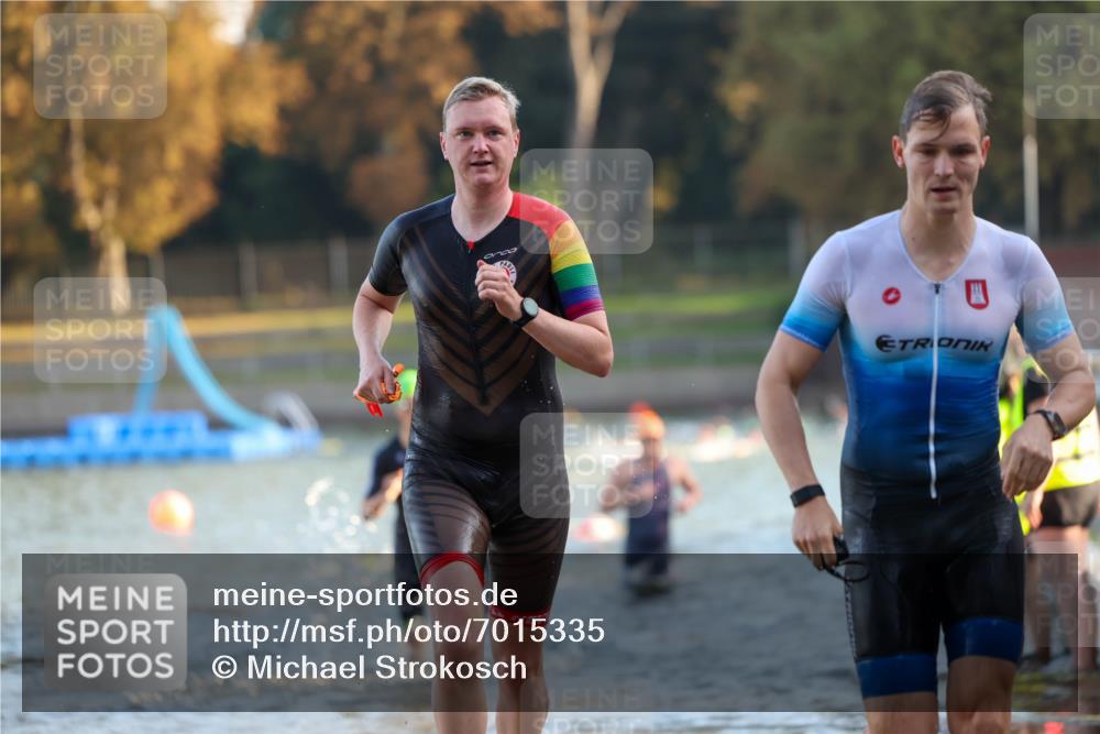 08.09.2024 - Stadtparktriathlon Michael Strokosch http://msf.ph/oto/7015335 08.09.2024 08:47:03 Schwimmen 3, 20, 78, 80, 89 meine-sportfotos.de