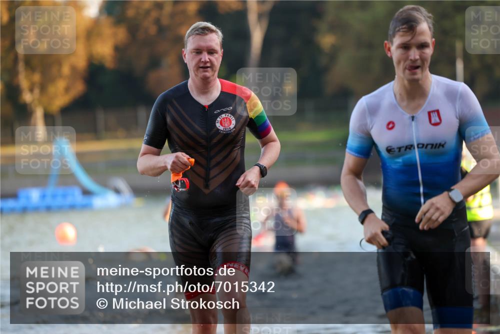 08.09.2024 - Stadtparktriathlon Michael Strokosch http://msf.ph/oto/7015342 08.09.2024 08:47:03 Schwimmen 3, 20, 78, 80, 89 meine-sportfotos.de