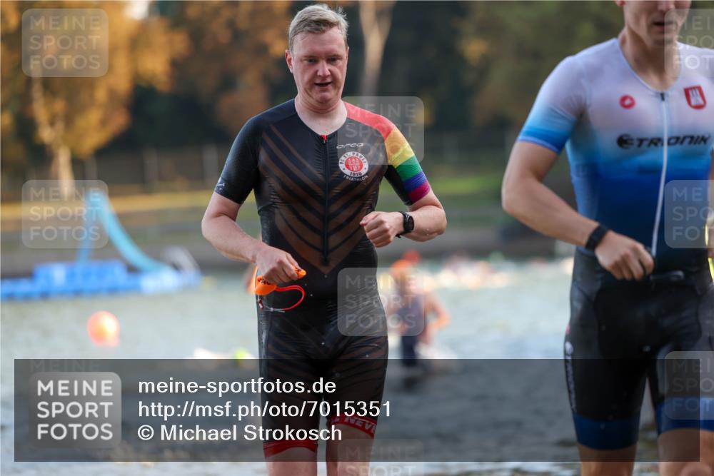 08.09.2024 - Stadtparktriathlon Michael Strokosch http://msf.ph/oto/7015351 08.09.2024 08:47:04 Schwimmen 3, 20, 78, 80, 89 meine-sportfotos.de