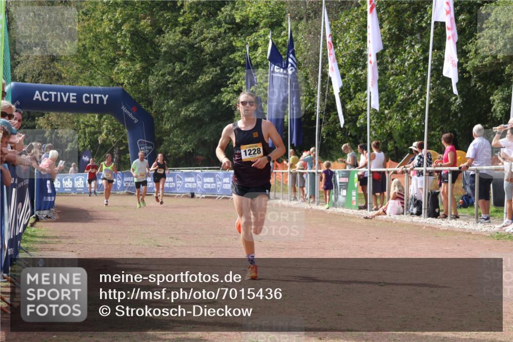 08.09.2024 - Airport Race Strokosch-Dieckow http://msf.ph/oto/7015436 08.09.2024 12:06:36 Ziel 1228, 2807, 2868 meine-sportfotos.de