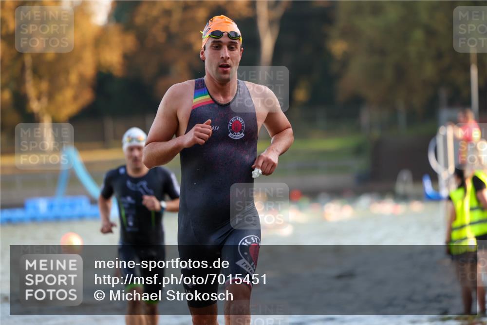 08.09.2024 - Stadtparktriathlon Michael Strokosch http://msf.ph/oto/7015451 08.09.2024 08:47:11 Schwimmen 3, 39, 44, 78 meine-sportfotos.de