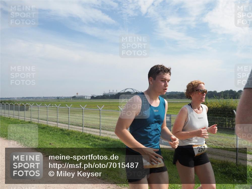 08.09.2024 - Airport Race Miley Keyser http://msf.ph/oto/7015487 08.09.2024 12:37:06 Laufen OLYMPUS, DIGITAL, CAMERA meine-sportfotos.de