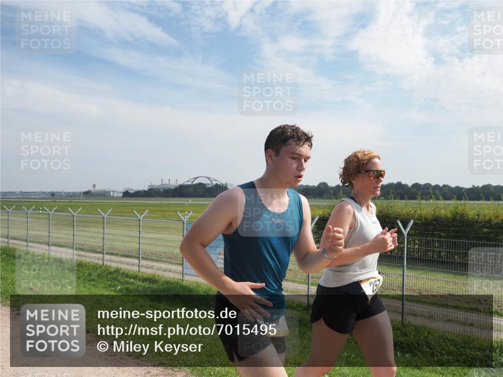 08.09.2024 - Airport Race Miley Keyser http://msf.ph/oto/7015495 08.09.2024 12:37:06 Laufen OLYMPUS, DIGITAL, CAMERA meine-sportfotos.de