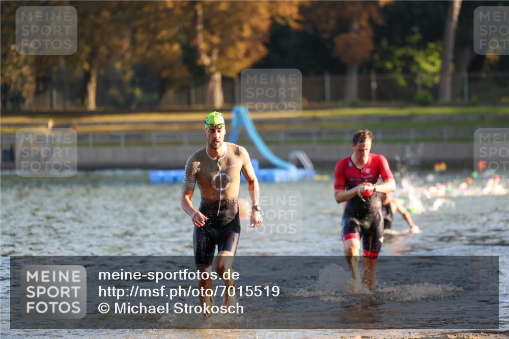 08.09.2024 - Stadtparktriathlon Michael Strokosch http://msf.ph/oto/7015519 08.09.2024 08:47:16 Schwimmen 39, 44, 55 meine-sportfotos.de
