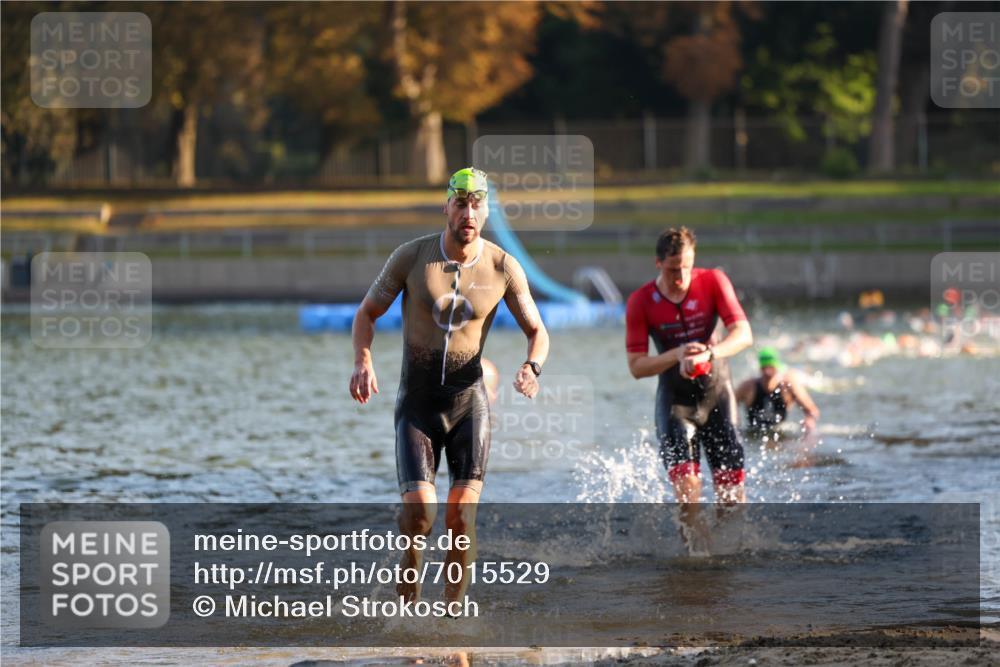 08.09.2024 - Stadtparktriathlon Michael Strokosch http://msf.ph/oto/7015529 08.09.2024 08:47:17 Schwimmen 39, 44, 55 meine-sportfotos.de