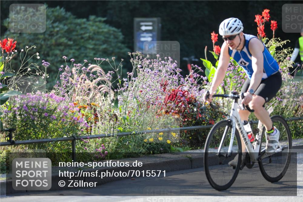 08.09.2024 - Stadtparktriathlon Zöllner http://msf.ph/oto/7015571 08.09.2024 09:28:39 Radfahren 52, 103, 143 meine-sportfotos.de