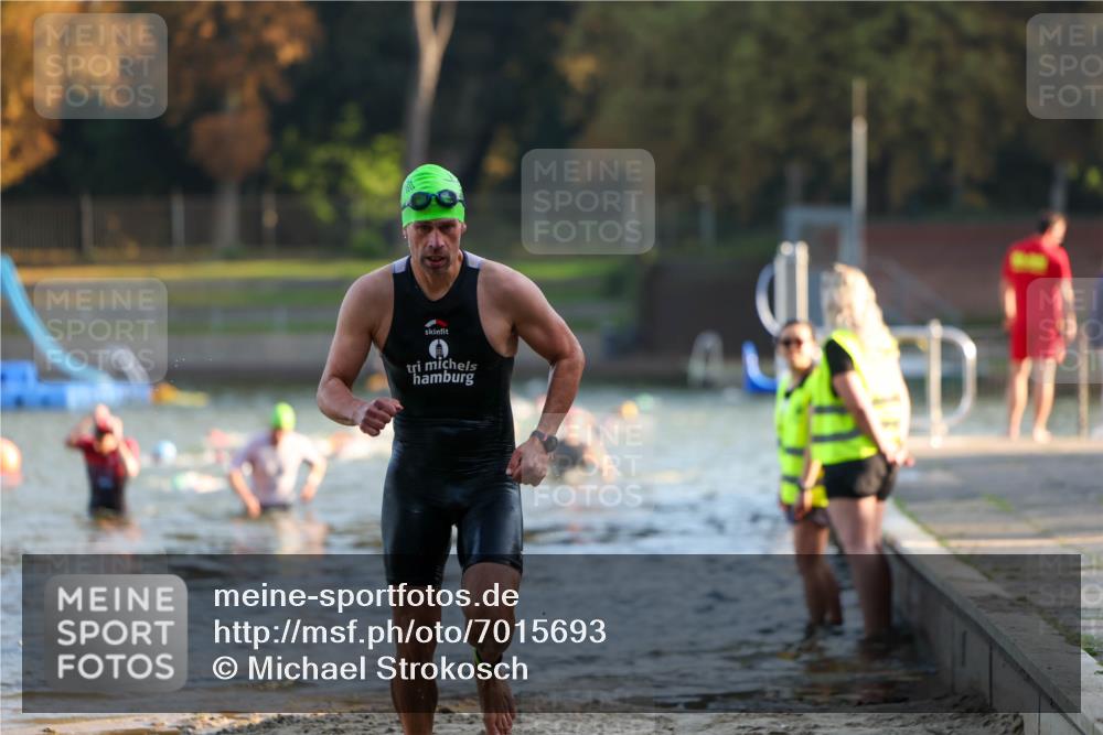 08.09.2024 - Stadtparktriathlon Michael Strokosch http://msf.ph/oto/7015693 08.09.2024 08:47:30 Schwimmen 55 meine-sportfotos.de