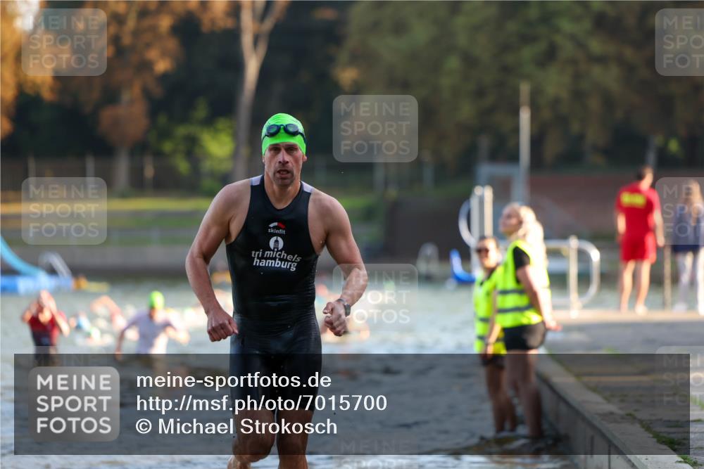 08.09.2024 - Stadtparktriathlon Michael Strokosch http://msf.ph/oto/7015700 08.09.2024 08:47:30 Schwimmen 55 meine-sportfotos.de