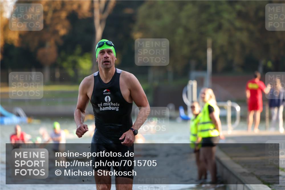 08.09.2024 - Stadtparktriathlon Michael Strokosch http://msf.ph/oto/7015705 08.09.2024 08:47:31 Schwimmen 55 meine-sportfotos.de