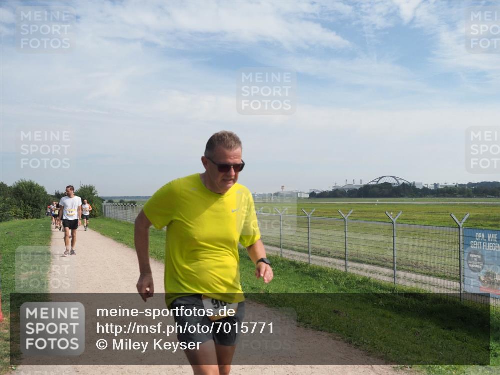 08.09.2024 - Airport Race Miley Keyser http://msf.ph/oto/7015771 08.09.2024 12:37:26 Laufen OLYMPUS, DIGITAL, CAMERA meine-sportfotos.de