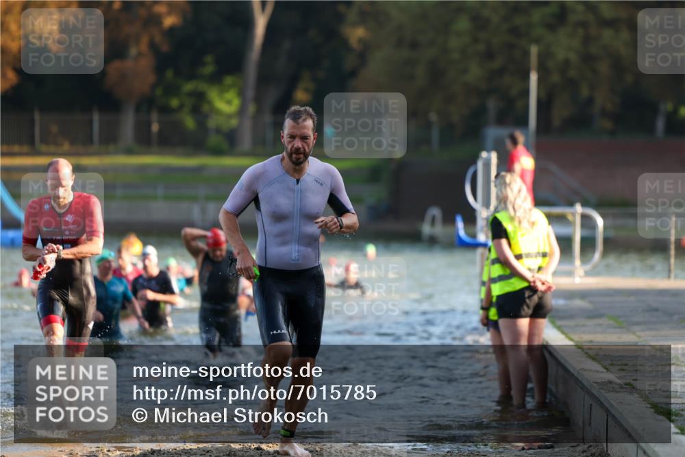 08.09.2024 - Stadtparktriathlon Michael Strokosch http://msf.ph/oto/7015785 08.09.2024 08:47:44 Schwimmen 18, 30, 31, 63, 76, 85 meine-sportfotos.de