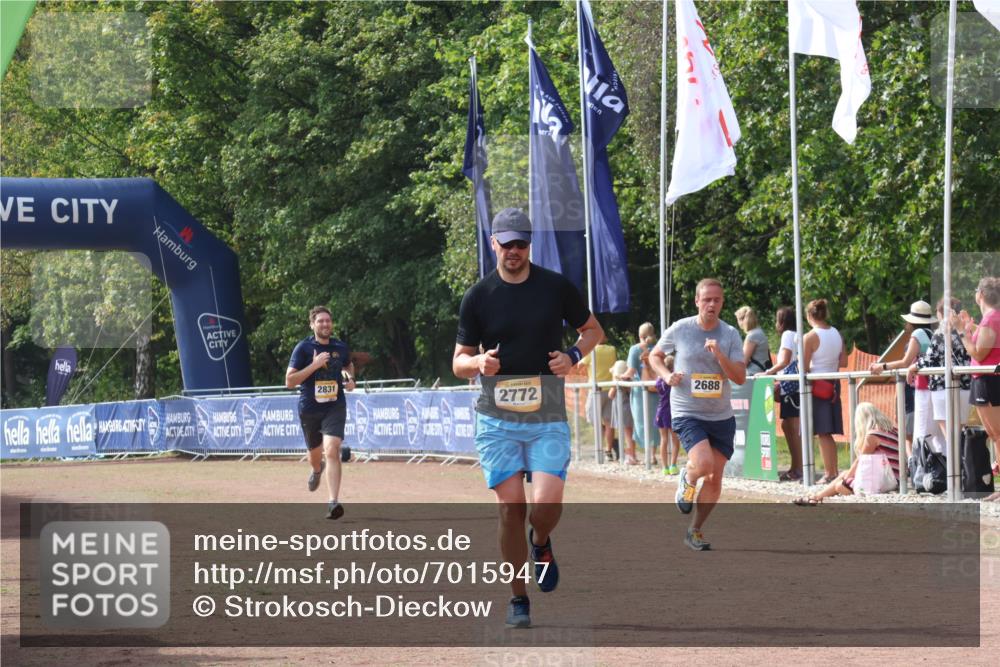 08.09.2024 - Airport Race Strokosch-Dieckow http://msf.ph/oto/7015947 08.09.2024 12:07:00 Ziel 2688, 2772, 2831 meine-sportfotos.de