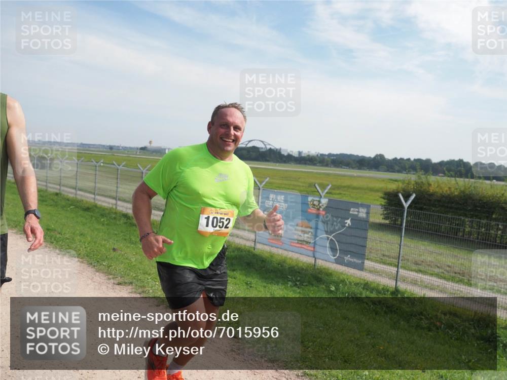 08.09.2024 - Airport Race Miley Keyser http://msf.ph/oto/7015956 08.09.2024 12:37:38 Laufen OLYMPUS, DIGITAL, CAMERA meine-sportfotos.de
