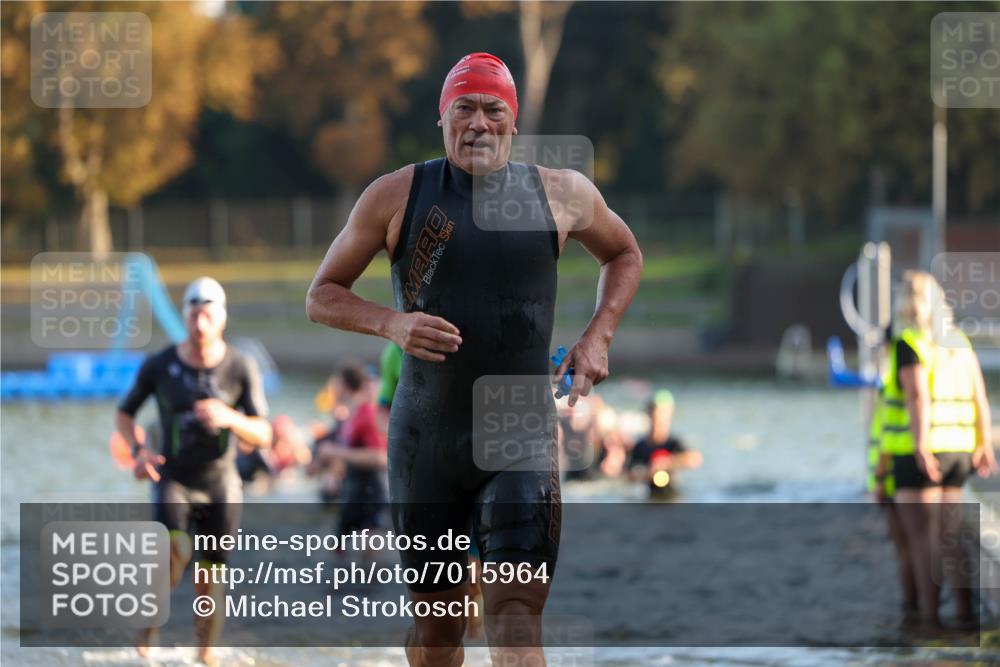 08.09.2024 - Stadtparktriathlon Michael Strokosch http://msf.ph/oto/7015964 08.09.2024 08:47:52 Schwimmen 21, 23, 28, 30, 35, 41, 45, 54, 63, 72, 74, 76, 85 meine-sportfotos.de