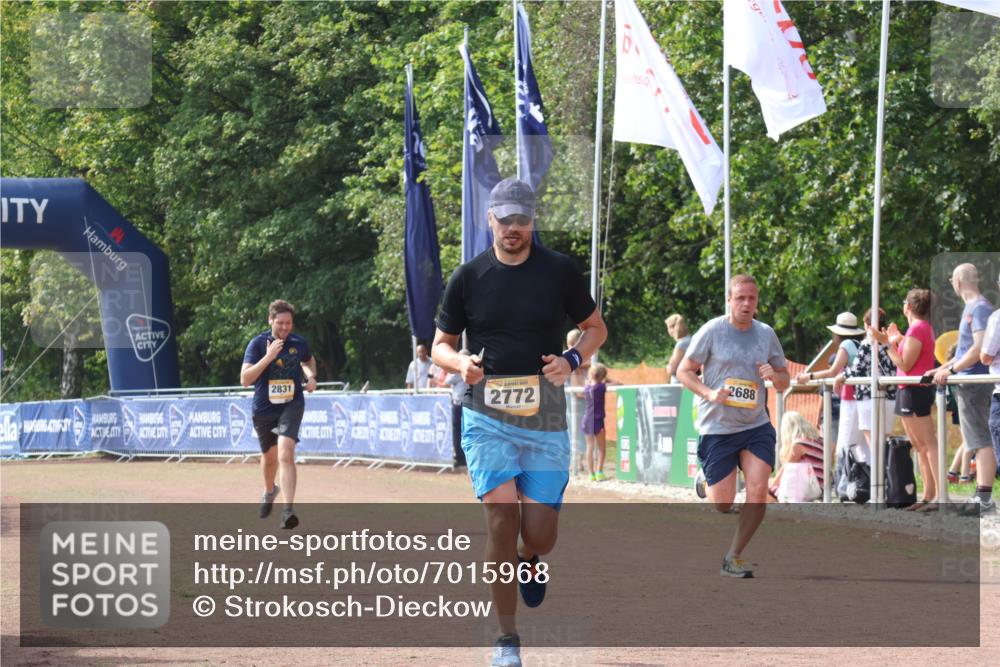 08.09.2024 - Airport Race Strokosch-Dieckow http://msf.ph/oto/7015968 08.09.2024 12:07:01 Ziel 2688, 2772, 2831 meine-sportfotos.de