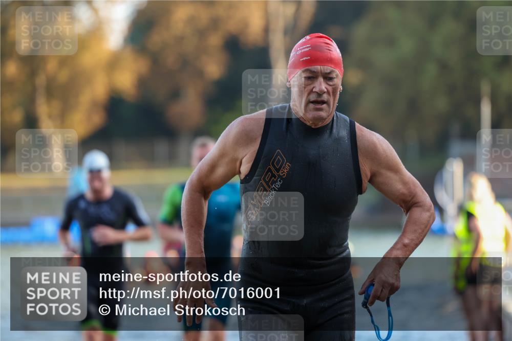 08.09.2024 - Stadtparktriathlon Michael Strokosch http://msf.ph/oto/7016001 08.09.2024 08:47:53 Schwimmen 21, 23, 28, 30, 35, 41, 45, 54, 63, 72, 74, 76, 85 meine-sportfotos.de