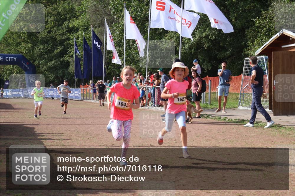 08.09.2024 - Airport Race Strokosch-Dieckow http://msf.ph/oto/7016118 08.09.2024 11:32:10 Ziel 1627, 1643, 1757, 1759 meine-sportfotos.de
