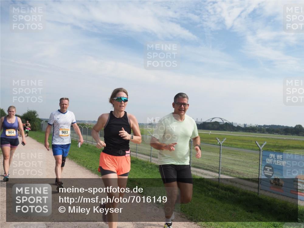 08.09.2024 - Airport Race Miley Keyser http://msf.ph/oto/7016149 08.09.2024 12:37:52 Laufen OLYMPUS, DIGITAL, CAMERA meine-sportfotos.de