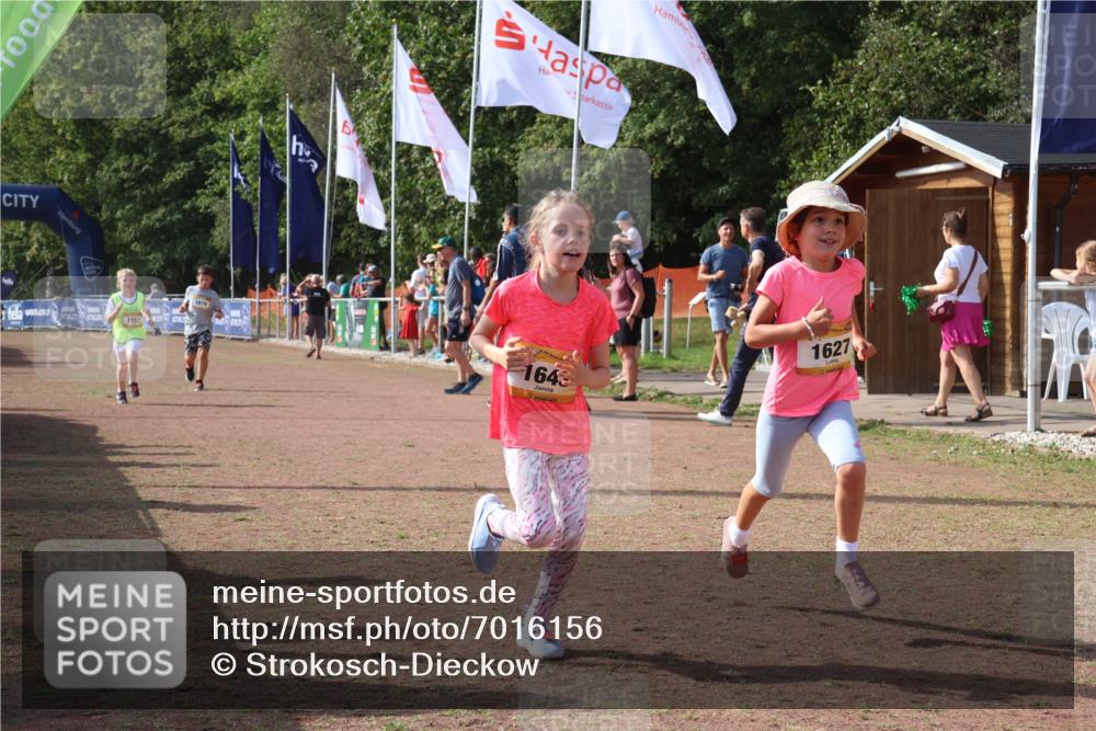 08.09.2024 - Airport Race Strokosch-Dieckow http://msf.ph/oto/7016156 08.09.2024 11:32:11 Ziel 1627, 1643, 1757, 1759 meine-sportfotos.de