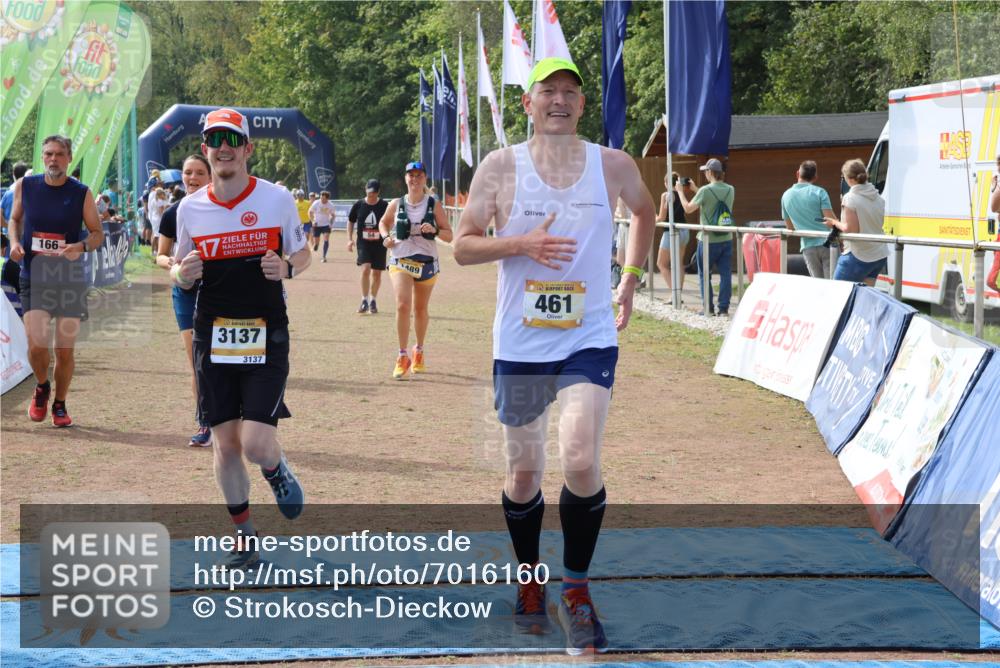 08.09.2024 - Airport Race Strokosch-Dieckow http://msf.ph/oto/7016160 08.09.2024 12:38:18 Ziel 54, 166, 406, 417, 461, 660, 878, 1112, 1222, 1489, 1537, 3137 meine-sportfotos.de