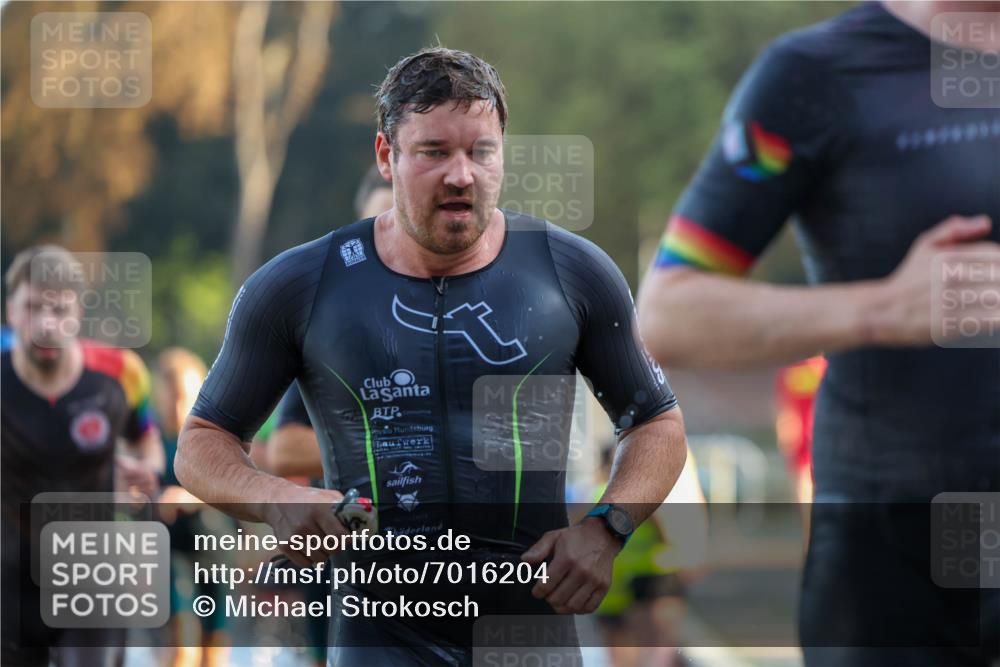 08.09.2024 - Stadtparktriathlon Michael Strokosch http://msf.ph/oto/7016204 08.09.2024 08:48:05 Schwimmen 15, 21, 23, 35, 37, 40, 60, 64, 66, 67, 72, 74, 82 meine-sportfotos.de