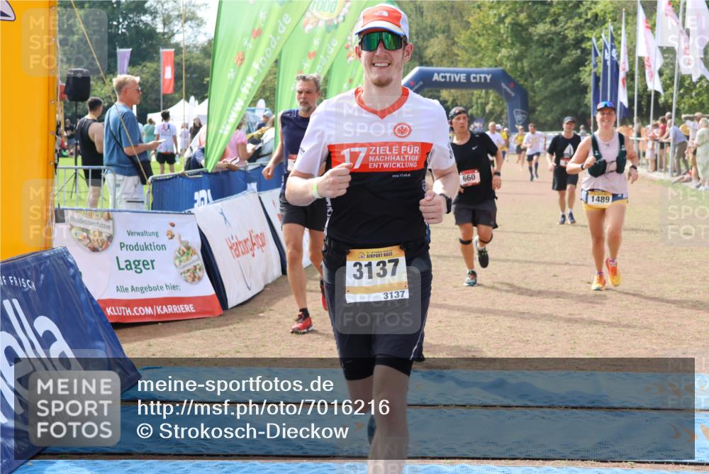 08.09.2024 - Airport Race Strokosch-Dieckow http://msf.ph/oto/7016216 08.09.2024 12:38:19 Ziel 54, 166, 406, 417, 461, 660, 878, 1112, 1222, 1489, 1537, 3137 meine-sportfotos.de