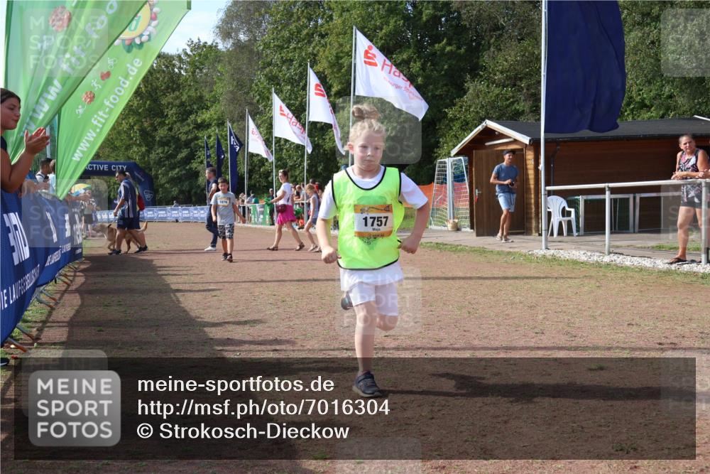 08.09.2024 - Airport Race Strokosch-Dieckow http://msf.ph/oto/7016304 08.09.2024 11:32:15 Ziel 1757, 1876 meine-sportfotos.de