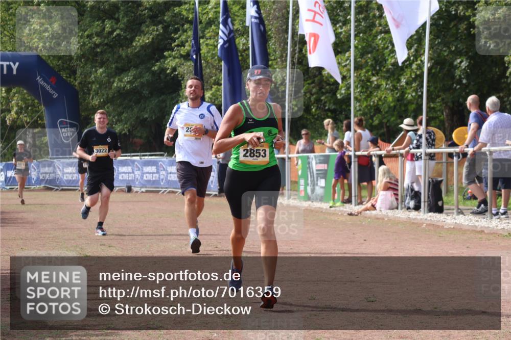 08.09.2024 - Airport Race Strokosch-Dieckow http://msf.ph/oto/7016359 08.09.2024 12:07:20 Ziel 2806, 2853, 3022 meine-sportfotos.de