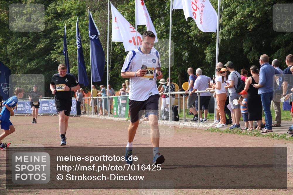08.09.2024 - Airport Race Strokosch-Dieckow http://msf.ph/oto/7016425 08.09.2024 12:07:23 Ziel 2731, 2806, 2853, 3022 meine-sportfotos.de