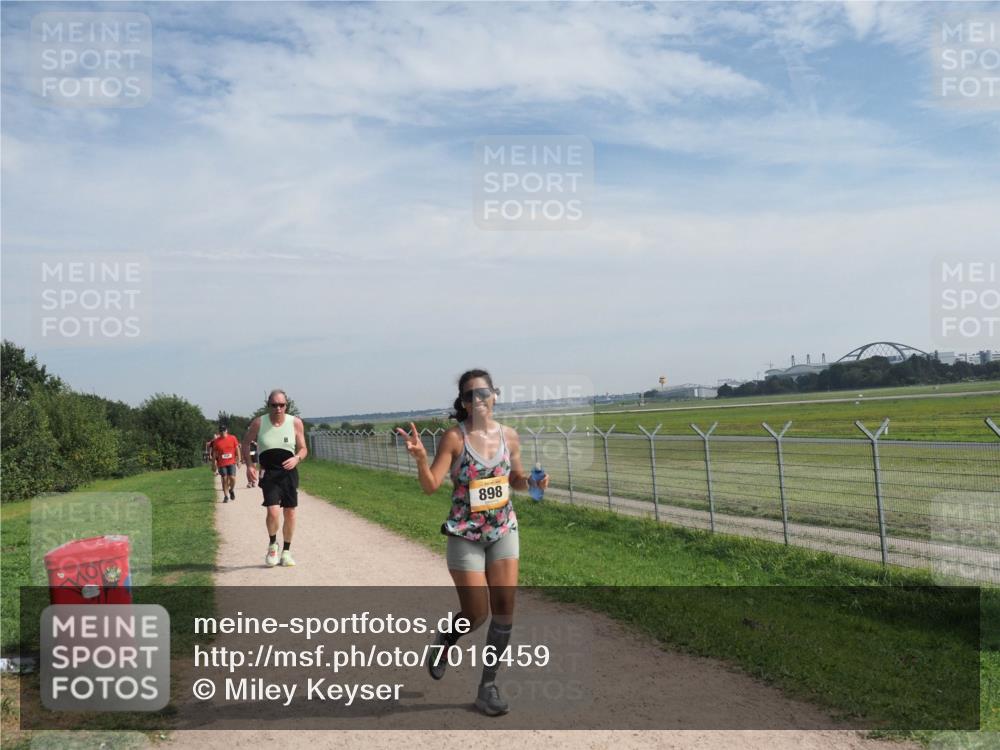 08.09.2024 - Airport Race Miley Keyser http://msf.ph/oto/7016459 08.09.2024 12:38:13 Laufen OLYMPUS, DIGITAL, CAMERA meine-sportfotos.de