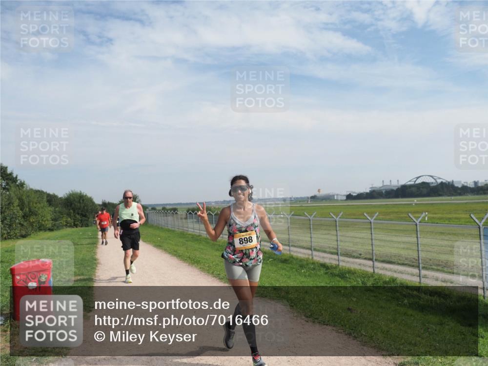 08.09.2024 - Airport Race Miley Keyser http://msf.ph/oto/7016466 08.09.2024 12:38:13 Laufen OLYMPUS, DIGITAL, CAMERA meine-sportfotos.de