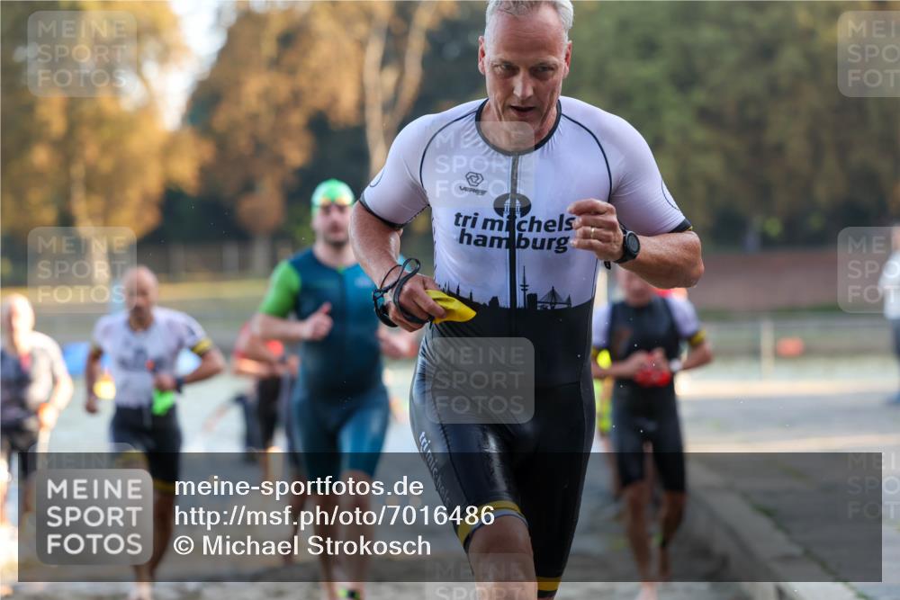 08.09.2024 - Stadtparktriathlon Michael Strokosch http://msf.ph/oto/7016486 08.09.2024 08:48:18 Schwimmen 6, 24, 27, 46, 57, 58, 60, 64 meine-sportfotos.de