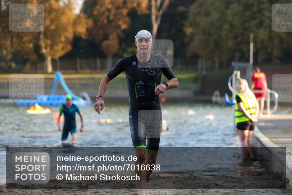08.09.2024 - Stadtparktriathlon Michael Strokosch http://msf.ph/oto/7016638 08.09.2024 08:48:28 Schwimmen 4, 6, 14, 61 meine-sportfotos.de