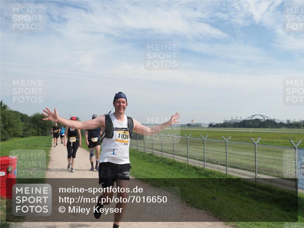 08.09.2024 - Airport Race Miley Keyser http://msf.ph/oto/7016650 08.09.2024 12:38:25 Laufen OLYMPUS, DIGITAL, CAMERA meine-sportfotos.de