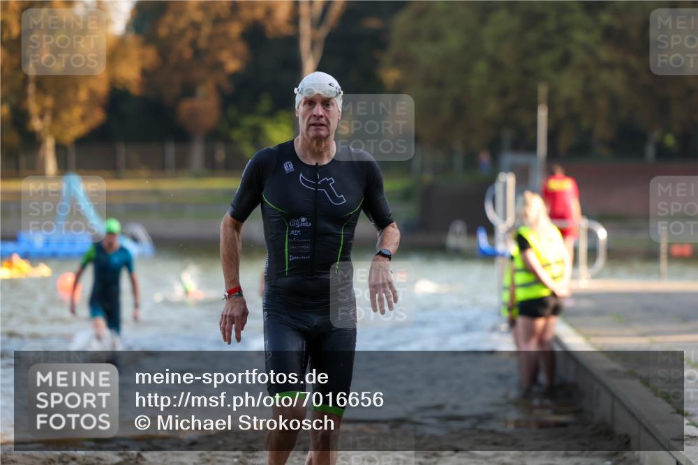 08.09.2024 - Stadtparktriathlon Michael Strokosch http://msf.ph/oto/7016656 08.09.2024 08:48:29 Schwimmen 4, 6, 14, 61 meine-sportfotos.de