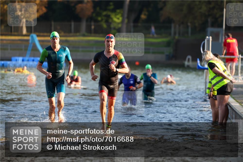 08.09.2024 - Stadtparktriathlon Michael Strokosch http://msf.ph/oto/7016688 08.09.2024 08:48:33 Schwimmen 4, 14, 61, 65 meine-sportfotos.de