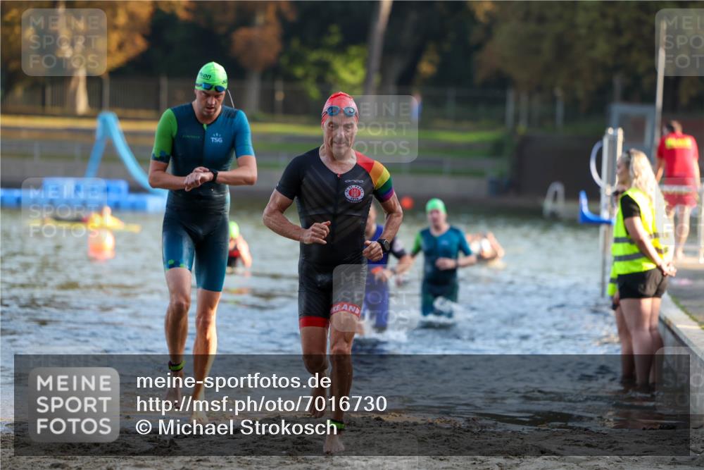 08.09.2024 - Stadtparktriathlon Michael Strokosch http://msf.ph/oto/7016730 08.09.2024 08:48:34 Schwimmen 4, 14, 61, 65 meine-sportfotos.de
