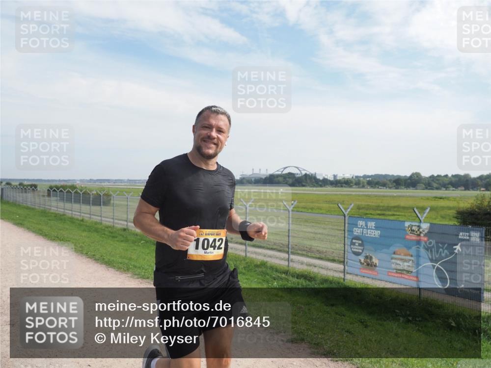 08.09.2024 - Airport Race Miley Keyser http://msf.ph/oto/7016845 08.09.2024 12:38:32 Laufen OLYMPUS, DIGITAL, CAMERA meine-sportfotos.de